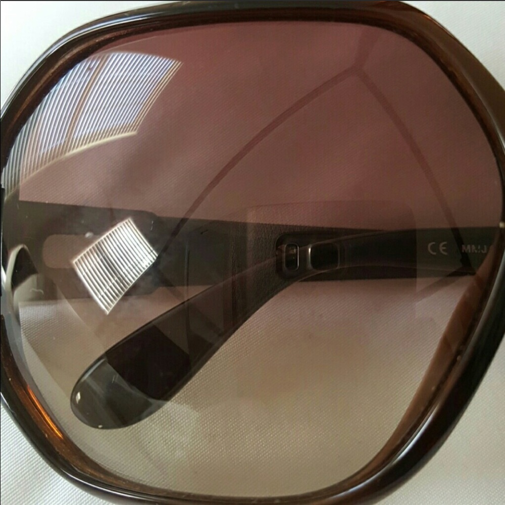 Marc Jacob sunglasses - Picture 3 of 4